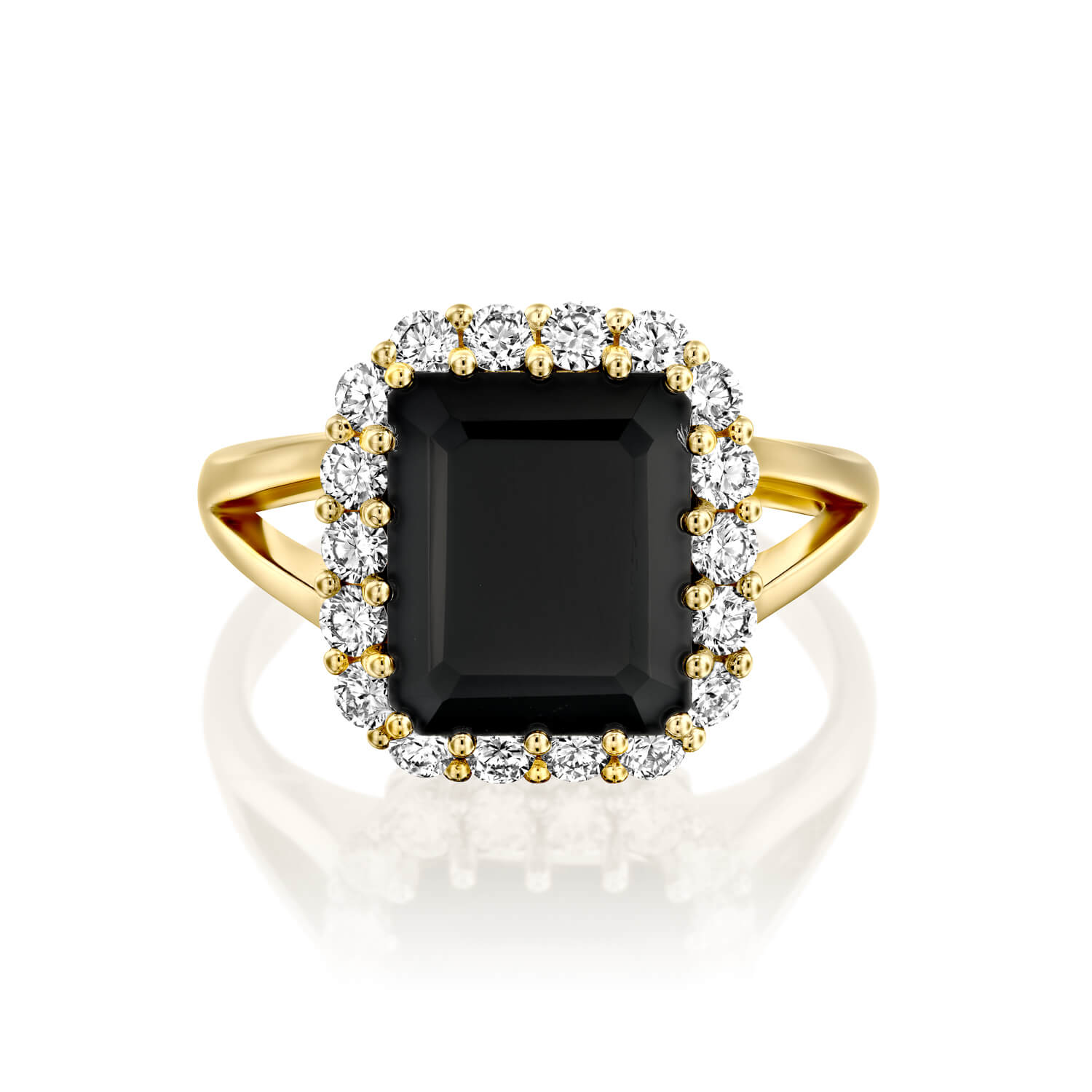 Big And Luxurious Diamond Ring With Black Onyx In The Center