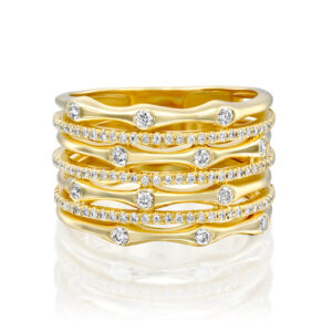 טבעת יהלומים רחבה ויוקרתית בעיצוב גלי SHANNON