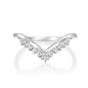 טבעת יהלומים וי אופנתית